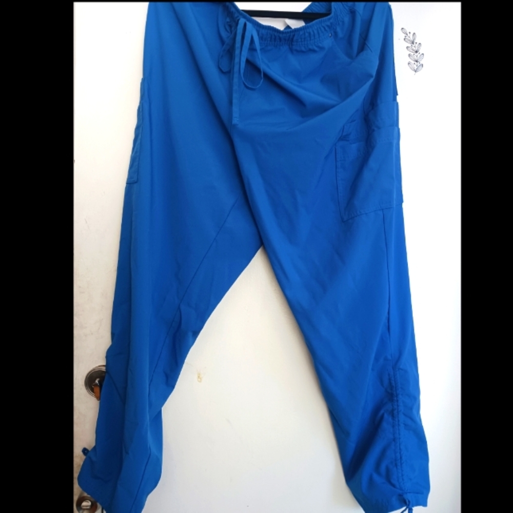 Scrub pants